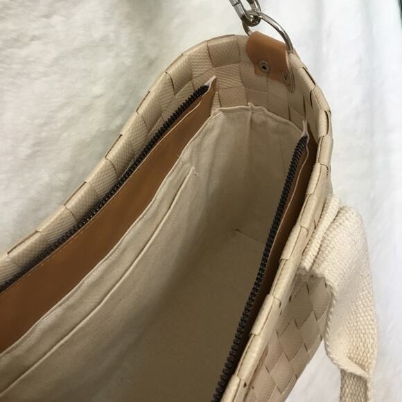 Beige Handwoven Crossbody Shoulder Bag - Picture 6 of 16